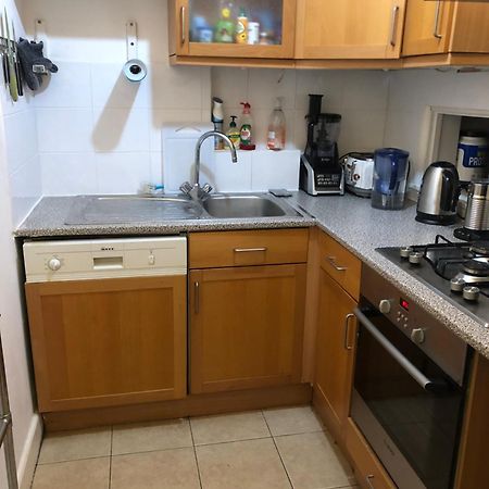 Cosy Double Room In West Kensington Лондон Екстер'єр фото