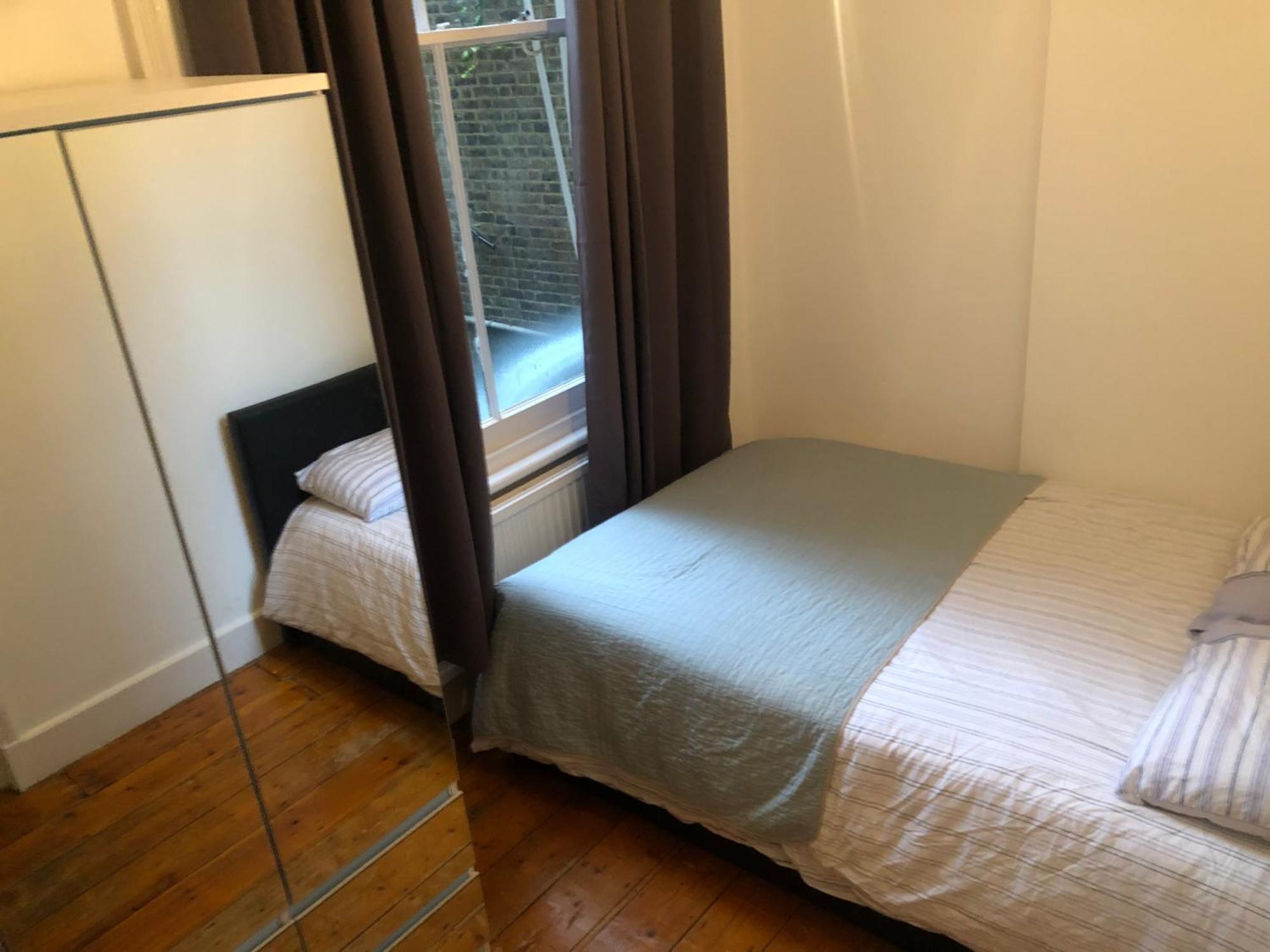 Cosy Double Room In West Kensington Лондон Екстер'єр фото